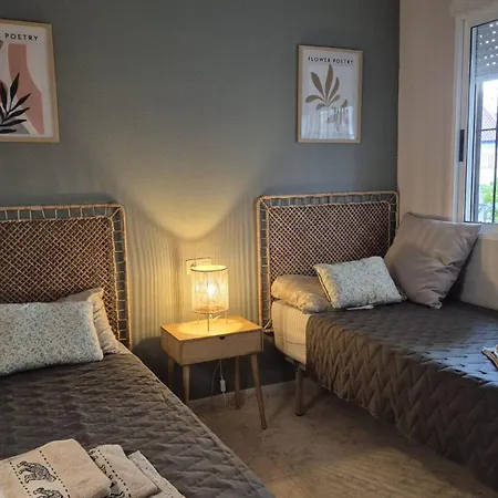 Beautiful - 2 Seperate Bedrooms La Mata Apartment *