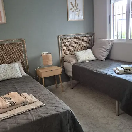 Beautiful - 2 Seperate Bedrooms La Mata Apartment Torrevieja
