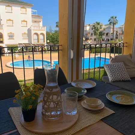 Beautiful - 2 Seperate Bedrooms La Mata Apartment