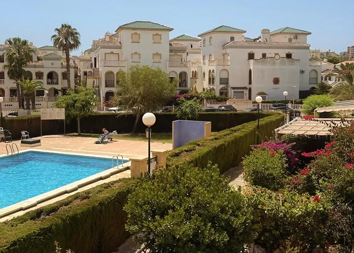 Beautiful - 2 Seperate Bedrooms La Mata Apartment *